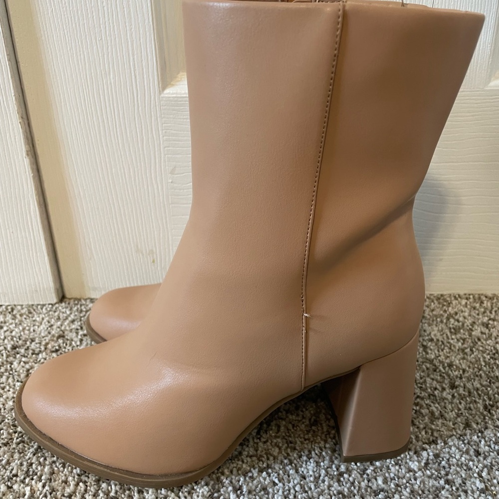 Women’s Fashion Boots